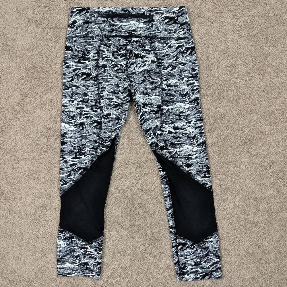 Lululemon yoga pants